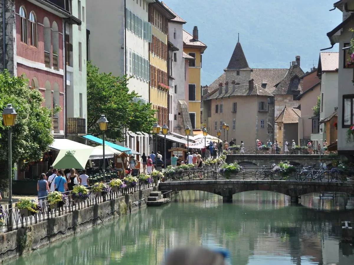 Apartment Duplex Atypique Au Coeur Du Centre Historique D'Annecy, Proche Du Lac Et Tous Commerces - Fr-1-432-63